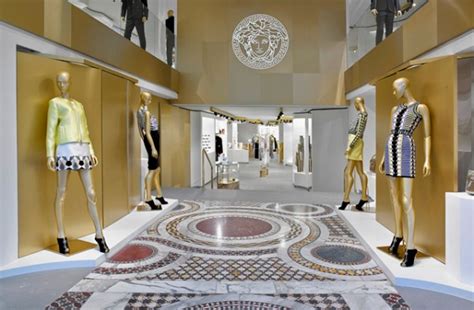 Versace torna a Barcelona a lo gran : Passeig de Gràcia